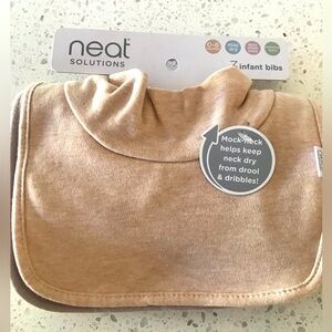 NWT 0-6 Months Neat Solutions 3 pack Bibs with mock neck, neutral colors